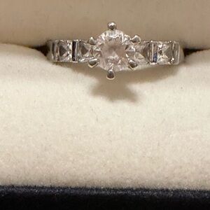 Sterling Silver cubic zirconia ring Solitaire w/ 2 square diamonds on each side